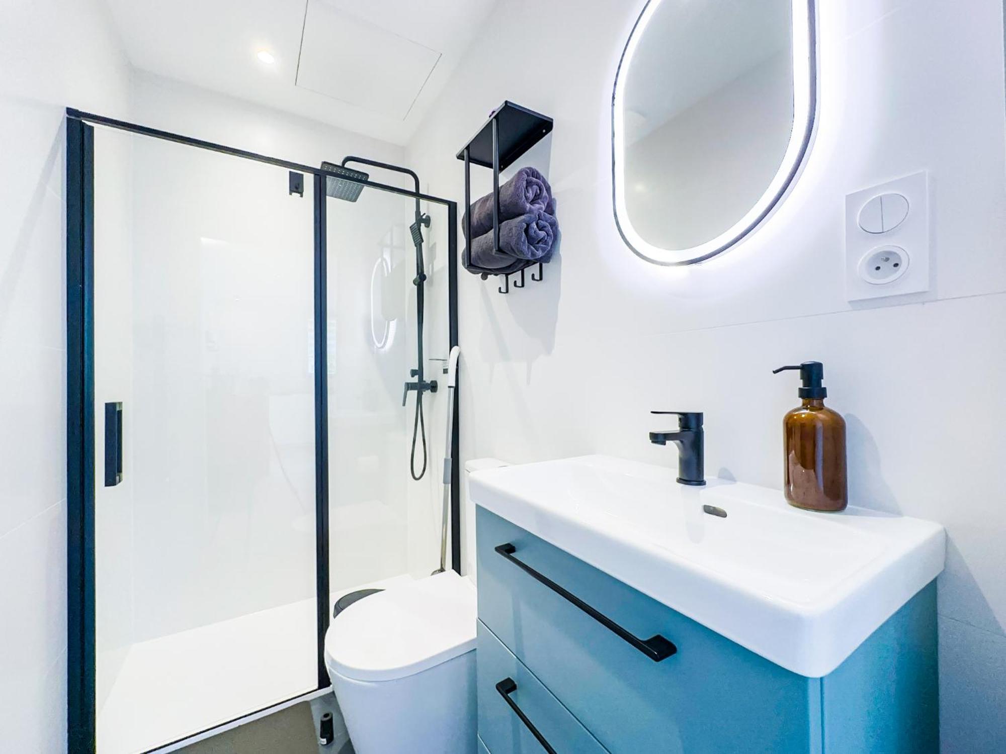 Serenity Suite Vénissieux Buitenkant foto